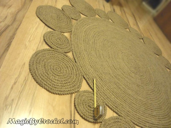 Large Playful Round Rug, 6 ft ( 182 cm ), Natural jute Rug, no.027